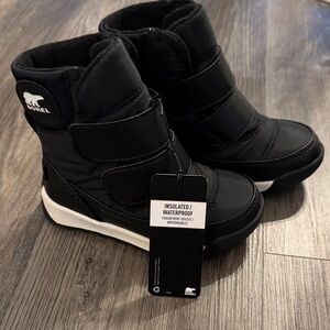 NWT Sorel Kids Black Insulated/Waterproof Snow Boots